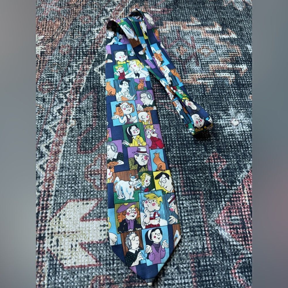 Vintage comic strip silk tie